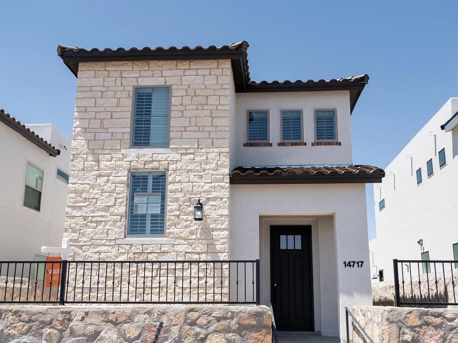 4 bed, 3.0 bath, 2016 sqft, $2,100 — Photo 1