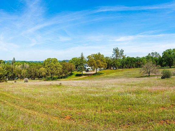 3rd image of 4915 Salmon Falls Rd