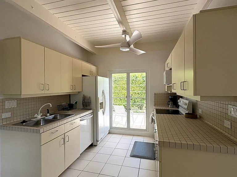6 Shoys Beach Rd #1 — Photo 8