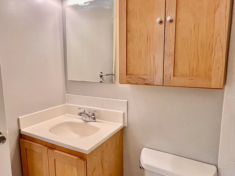 18-23 Clintonville St #1 — Photo 5