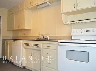 1900 SE 33rd St, Topeka, KS 66605