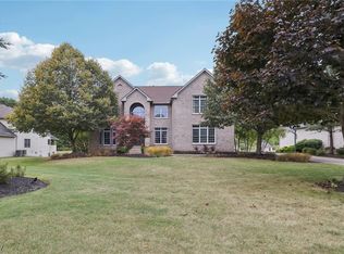 76 Wakefield Run Blvd, Hinckley, OH 44233