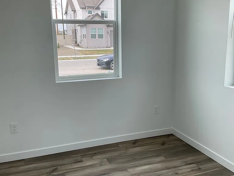 1832 N Big Star Ave — Photo 6