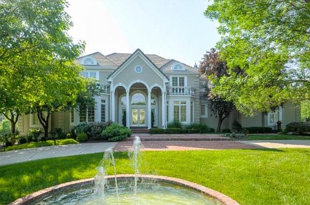 EXCEPTIONAL ESTATE HOME ON 4.1 ACRES IN THE HEART OF LEAWOOD!