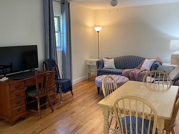 3rd image of 807A Temon St #A
