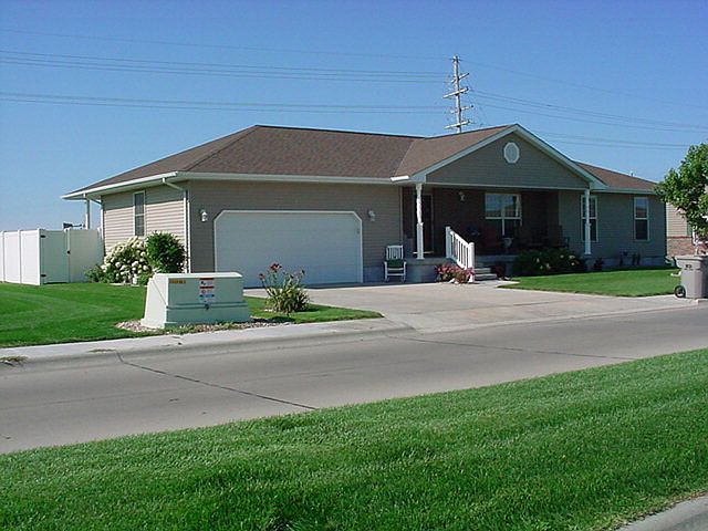 1st image of 3753 Deerwood Ave