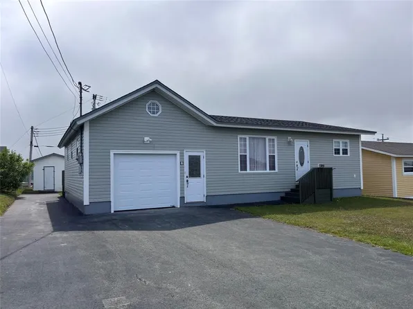 8 Evergreen Avenue, Fortune, NL A0E1P0