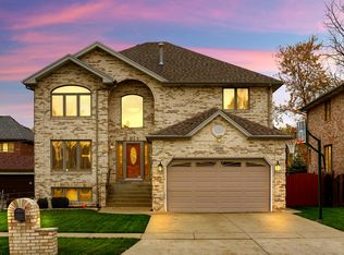 8516 Moody Ave, Burbank, IL