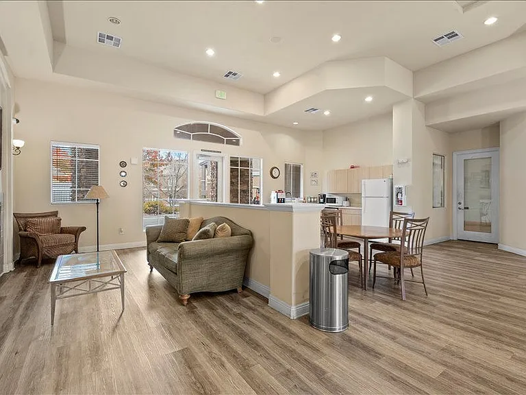 Zephyr Pointe — Photo 14
