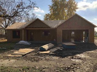 6919 Monroe St, Stockwell, IN 47983