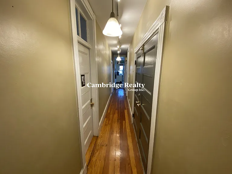 12 Oswald St #2T — Photo 9