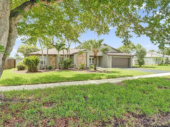 2nd image of 5120 SW 117th Way