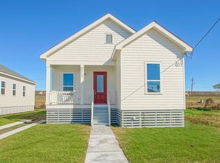 6319 Pauline Dr, New Orleans, LA 70126