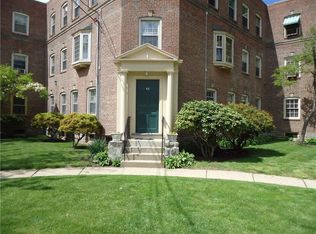 44 Haddon St APT 3, Bridgeport, CT 06605