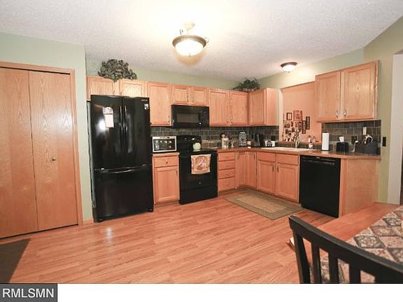 3rd image of 7540 Ojibway Park Bay