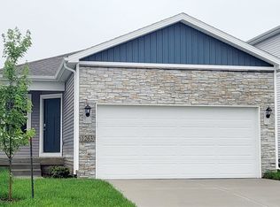 1263 NW Williamsburg Ln, Waukee, IA 50263