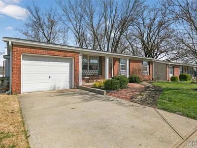 11923 Quality Ln, Maryland Heights, MO, 63043