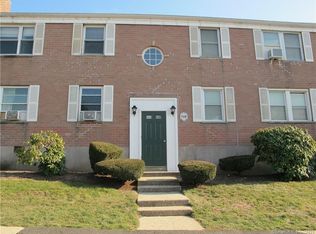 139 Seaton Rd APT 3, Stamford, CT 06902