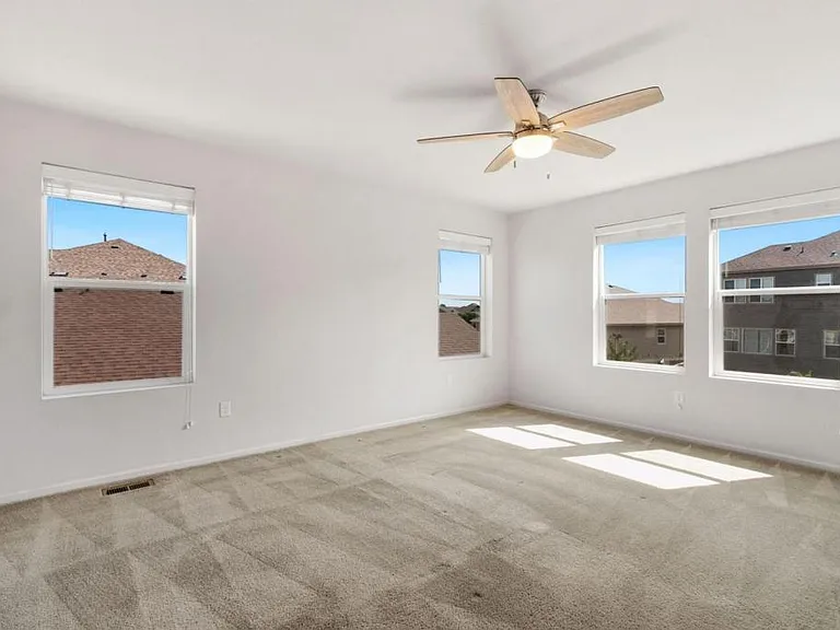2861 Cub Lake Dr — Photo 13