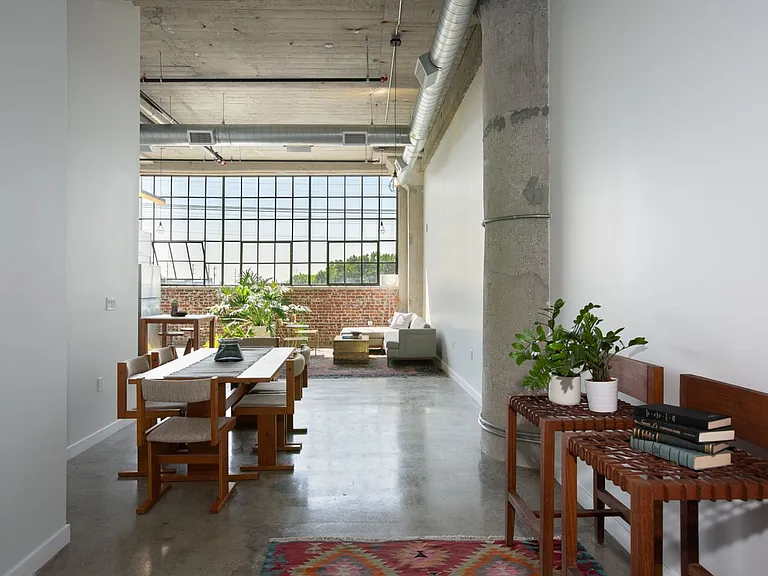 The Walnut Building — Photo 39
