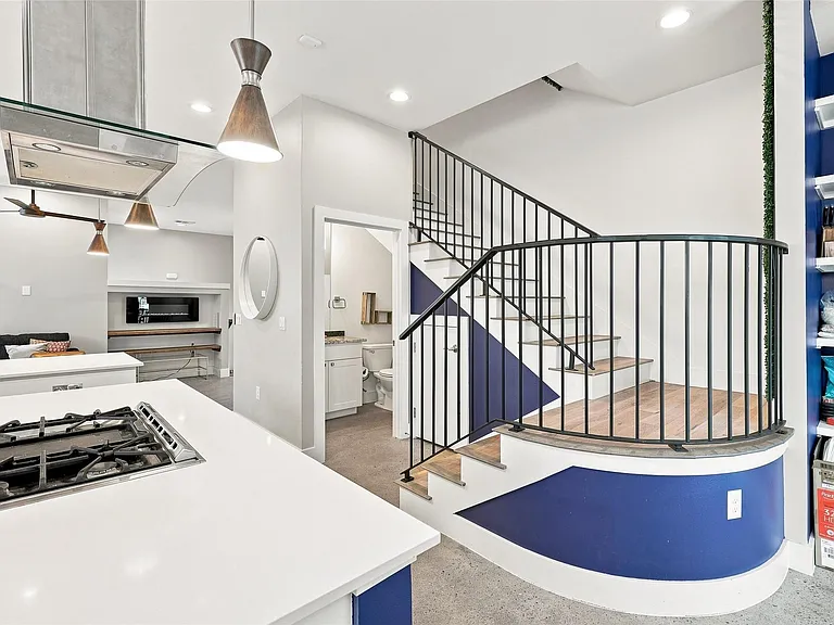 2800 Crest Ave #B — Photo 16