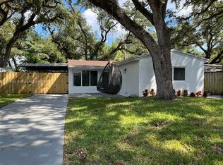 6611 Freedom St, Hollywood, FL 33024