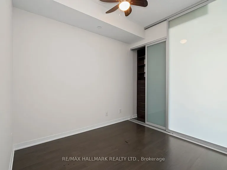 90 Park Lawn Rd #2302 — Photo 10