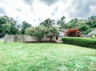 101 S Scottswood Dr, Urbana, IL
