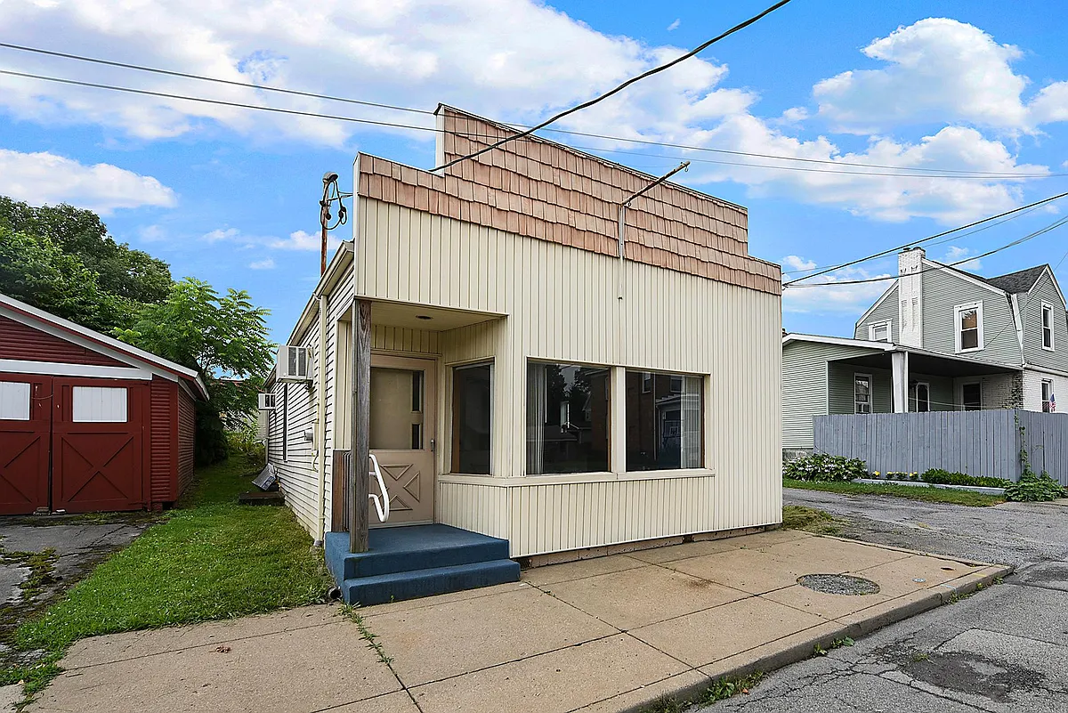505 35th Street - Entire Home for Rent - 505 35th St