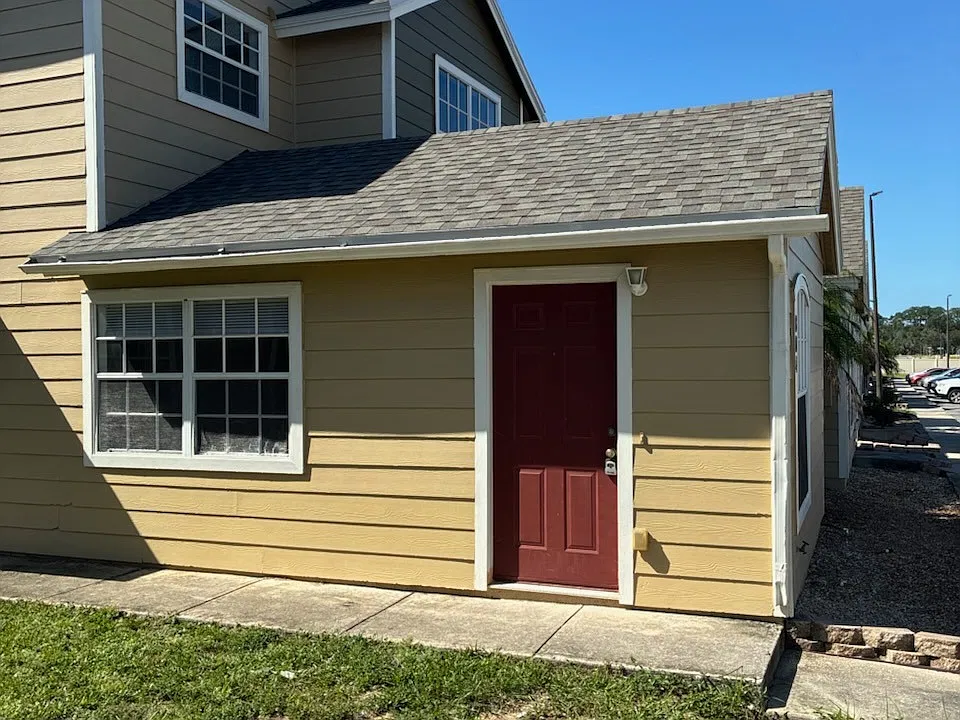 804 Washington Palm Loop #B