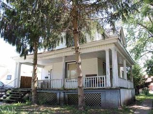 154 E 3rd St, El Paso, IL