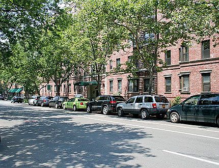 5th image of 4709 Skillman Ave #A2