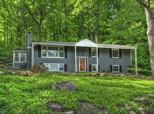 81 Academy St, Califon, NJ 07830