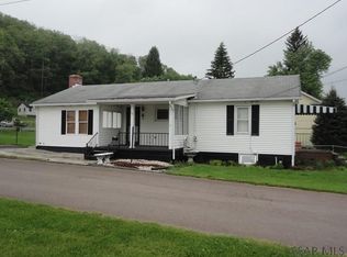 220 Keystone St, Meyersdale, PA 15552