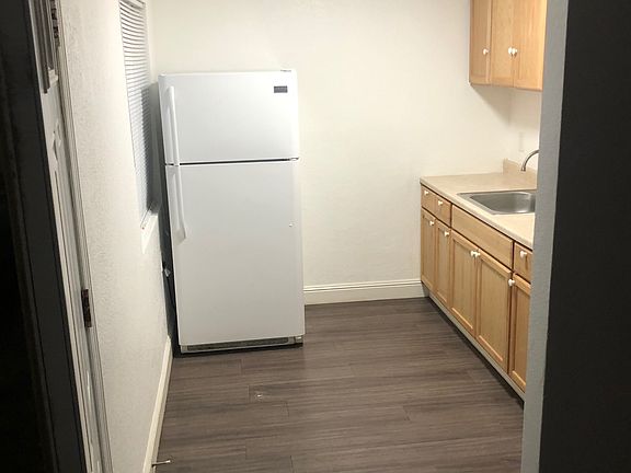 4th image of 1614 Rumrill Blvd #11443100