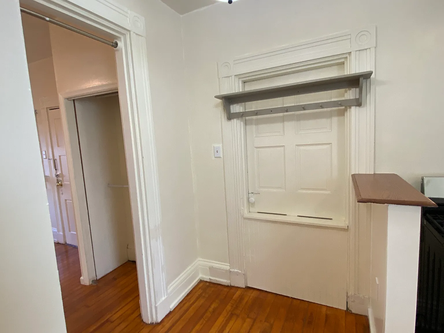 Studio, 425 sqft, $895 — Photo 4