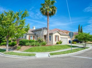 548 Placer Creek Dr, Patterson, CA