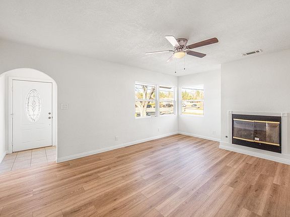 2nd image of 23142 Strathern St