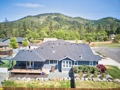 1970 Lelith Ln, Grants Pass, OR, 97527