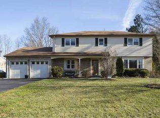 15 Timothy Ave, Kendall Park, NJ 08824