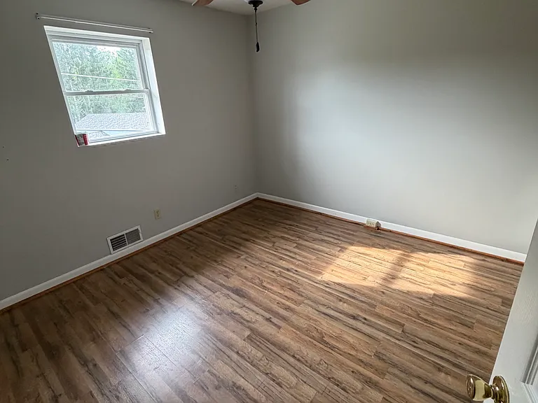 120 Pine Ave #120 — Photo 7