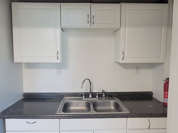 2nd image of 400 W Market St #3