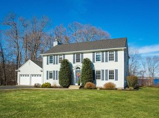54 Viking Dr, Bristol, RI 02809