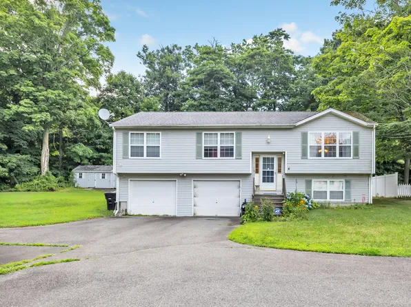55 Robbins Court, Milford, CT 06461