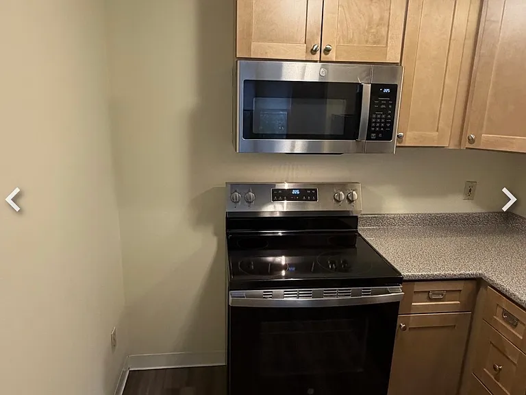 17 Blossom St #2 — Photo 11
