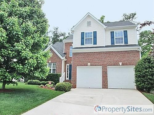 1st image of 2318 Summit Dr