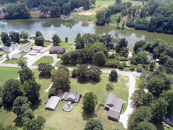 3rd image of 934 County Road 110