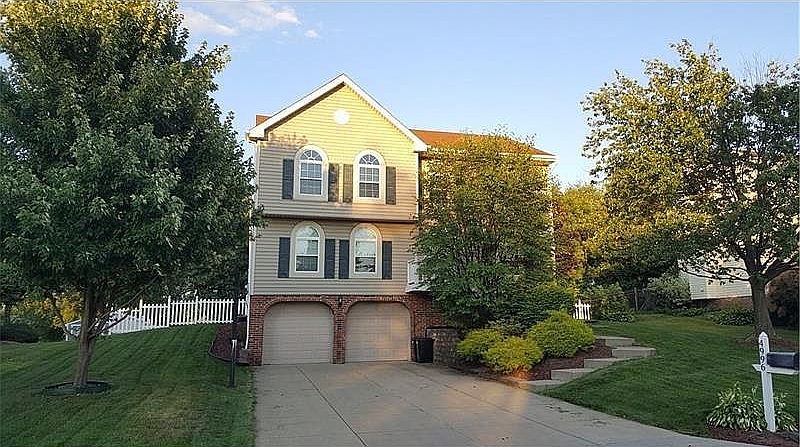 1st image of 4996 Meadow Crest Dr