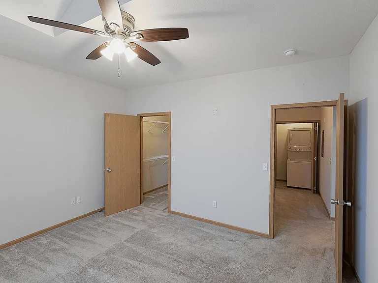 Gateway Park Apartments — Photo 50