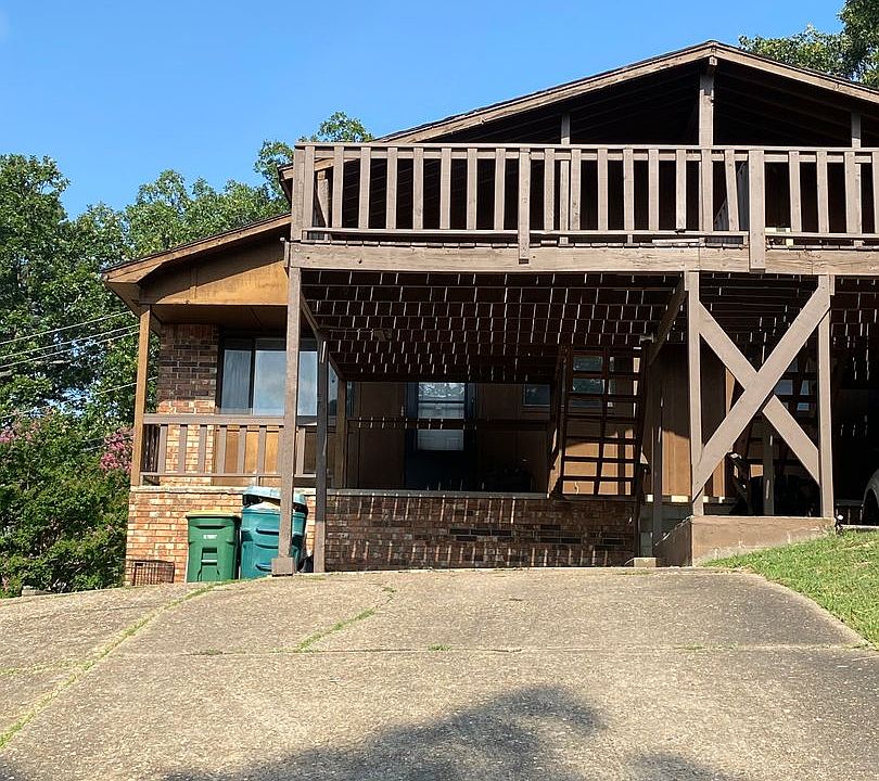 1st image of 500 Mimi Ln